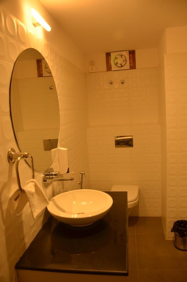 Hotel Aura Shillong Exteriör bild